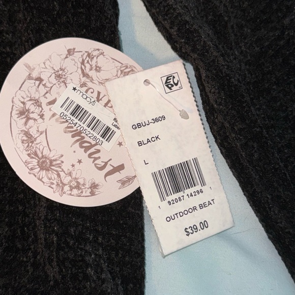 Black knit hoodie that was never worn! Tag is still intact! - Picture 3 of 4